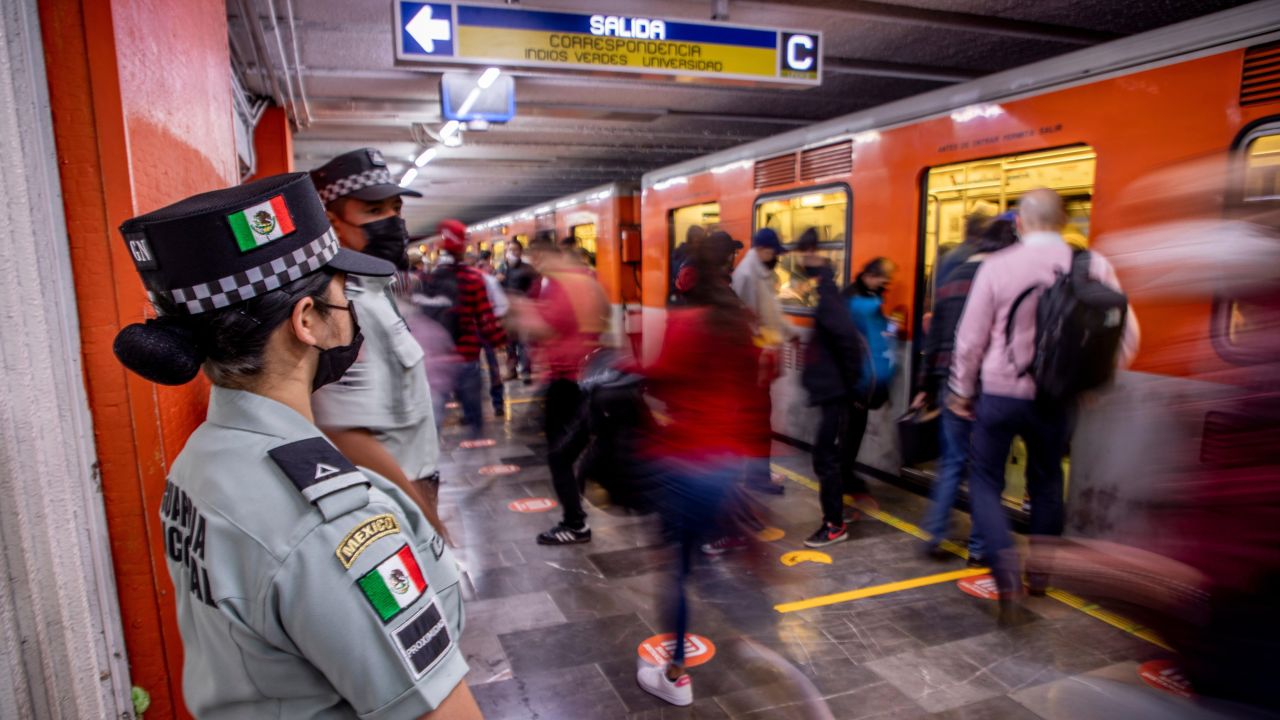 El Metro de la Ciudad de México funciona por WhatsApp y Facebook