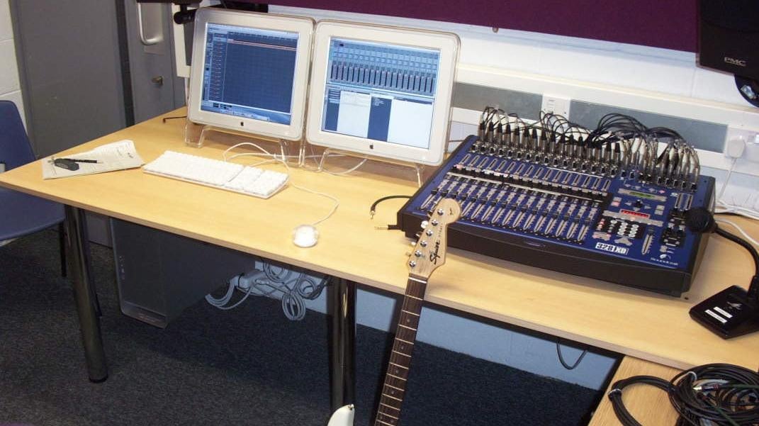 How ’90s Music Tech Paved the Way for Millions of Bedroom Musicians